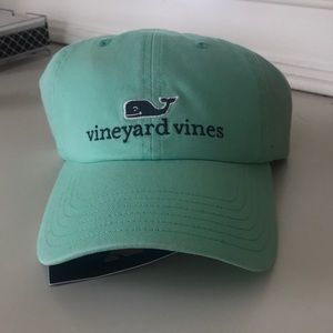teal vineyard vines hat